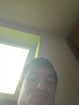 pussyhunter323557 online show from April 11, 5:06 pm