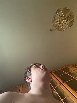 pussyhunter323557 online show from April 23, 6:25 am