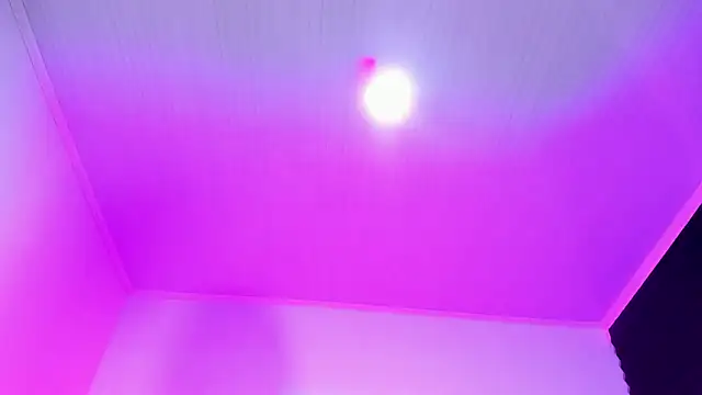 SagiraBelle online show from March 6, 5:20 pm