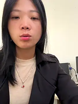 thaoyeuuu online show from October 3, 2:08 am