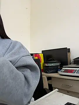 thaoyeuuu online show from December 15, 6:39 am