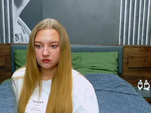 DarcyWilsy online show from October 14, 11:16 pm