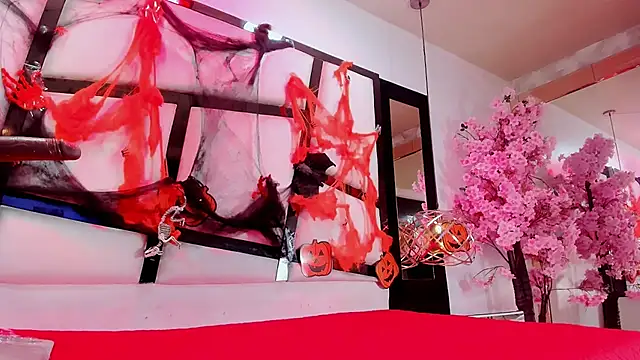 TessaCooper1 online show from October 26, 8:04 pm