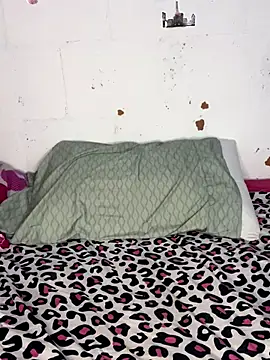 mily 09 online show from October 21, 3:24 pm