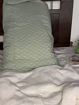 mily 09 online show from November 27, 3:25 pm