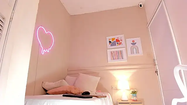  aleja x online show from September 24, 11:35 am