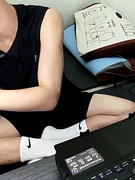 Snapshot of CYCYCYCYCY chatting on October 9, 2:15 pm CYCYCYCYCY online show from October 9, 2:15 pm