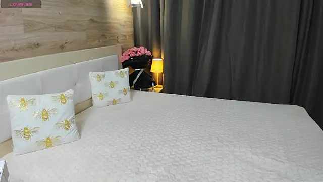 Snapshot of Babyy_Lynaa chatting on October 8, 6:00 am Babyy Lynaa online show from October 8, 6:00 am