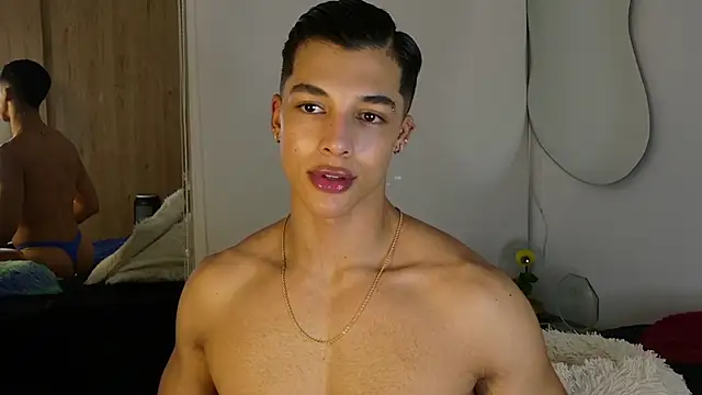 Troye Williams online show from April 25, 12:13 am