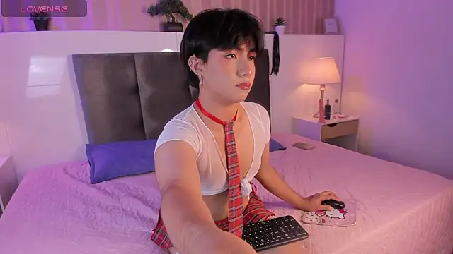 Snapshot of Creamy_Angelo chatting on September 10, 4:45 am Creamy Angelo online show from September 10, 4:45 am