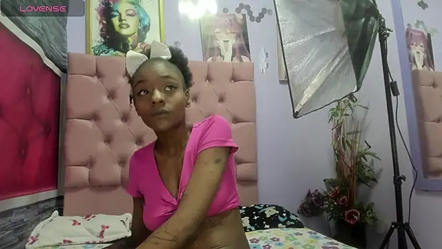 Snapshot of Shantall_ks chatting on September 17, 3:30 am Shantall ks online show from September 17, 3:30 am