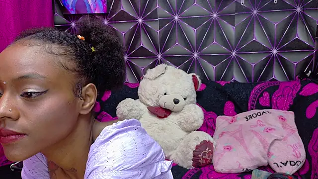 Snapshot of Shantall_ks chatting on October 30, 4:03 am Shantall ks online show from October 30, 4:03 am