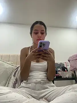 Victoria alson online show from April 29, 1:26 pm