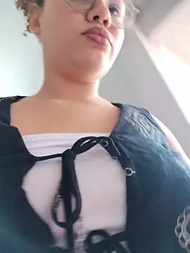 SirenRouge 69 online show from March 27, 7:46 pm