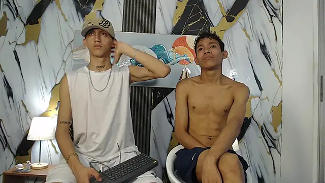 BEAUTY BOYS1 online show from February 19, 8:16 pm