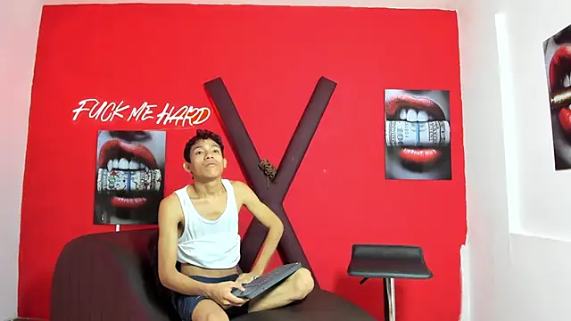 BEAUTY BOYS1 online show from March 3, 7:20 pm