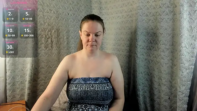 MiaLores online show from March 30, 9:10 am