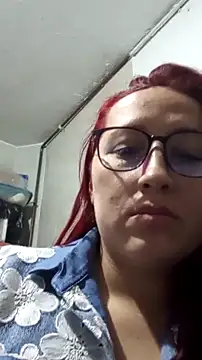 Snapshot of fieryluciana chatting on October 20, 6:25 am fieryluciana online show from October 20, 6:25 am