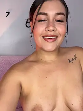 Snapshot of Bella-kim- chatting on September 13, 10:31 pm Bella-kim- online show from September 13, 10:31 pm