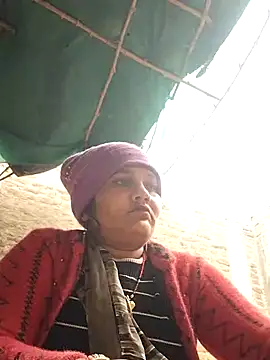 Snapshot of Rakhi_j chatting on December 22, 3:36 am Rakhi j online show from December 22, 3:36 am