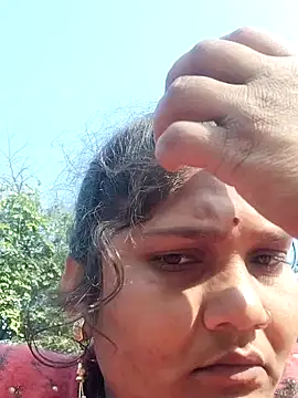 Snapshot of Rakhi_j chatting on February 5, 3:33 am Rakhi j online show from February 5, 3:33 am