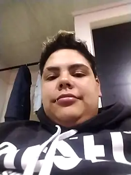 Snapshot of Hailey_Curvy chatting on October 30, 10:43 pm Hailey Curvy online show from October 30, 10:43 pm