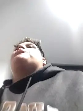 Snapshot of Hailey_Curvy chatting on November 4, 3:05 am Hailey Curvy online show from November 4, 3:05 am