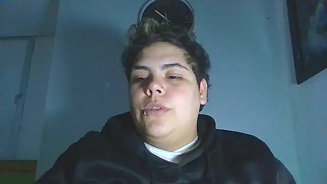 Snapshot of Hailey_Curvy chatting on November 22, 10:25 am Hailey Curvy online show from November 22, 10:25 am