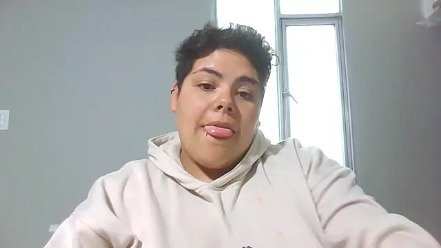 Snapshot of Hailey_Curvy chatting on January 18, 10:13 pm Hailey Curvy online show from January 18, 10:13 pm