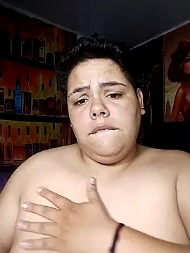 Snapshot of Hailey_Curvy chatting on February 25, 1:04 am Hailey Curvy online show from February 25, 1:04 am