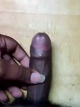 Snapshot of Markroco696 chatting on February 10, 6:39 am Markroco696 online show from February 10, 6:39 am