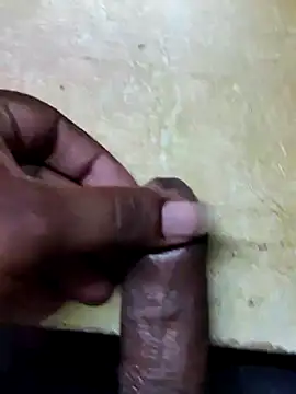 Snapshot of Markroco696 chatting on February 18, 9:49 am Markroco696 online show from February 18, 9:49 am