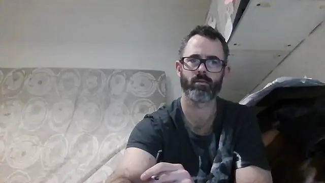 whatYwantMorrre online show from November 23, 10:15 am