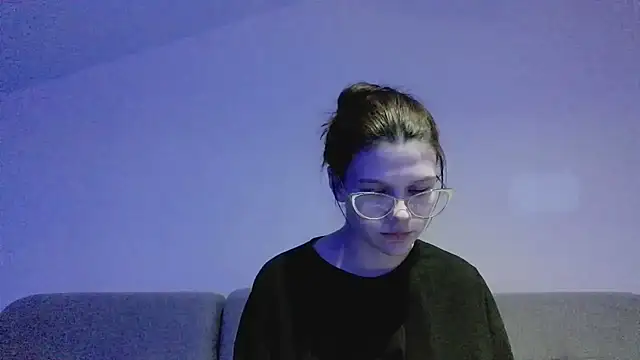 LaVostraDorothy online show from January 7, 8:44 pm