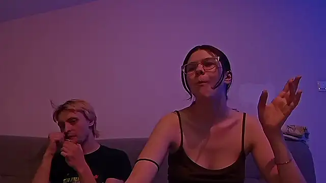 LaVostraDorothy online show from March 21, 8:01 pm