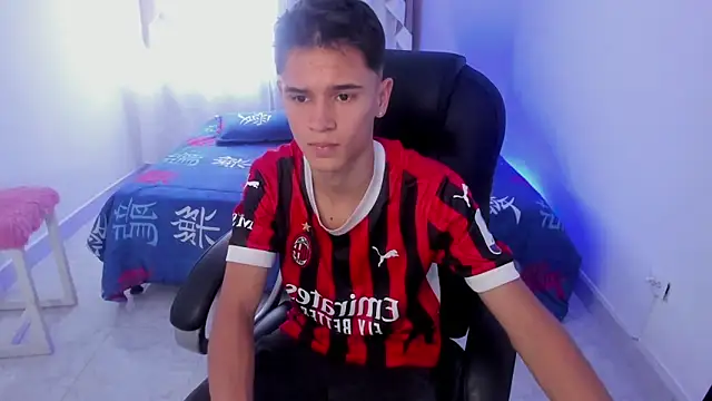 Aron Boyy online show from September 29, 8:13 pm