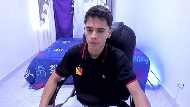 Aron Boyy online show from October 8, 7:55 pm