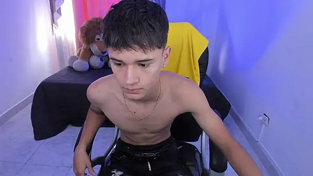 Aron Boyy online show from February 16, 5:53 pm