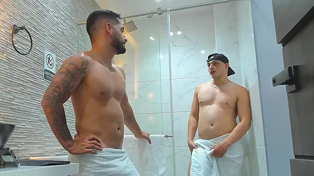 mike friends online show from April 22, 1:41 am