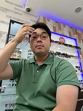 Snapshot of gayfucuxuc chatting on September 27, 3:00 am gayfucuxuc online show from September 27, 3:00 am