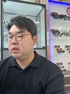 Snapshot of gayfucuxuc chatting on December 3, 2:41 am gayfucuxuc online show from December 3, 2:41 am