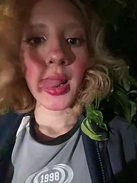 SweetBunnyGF online show from May 13, 12:19 am