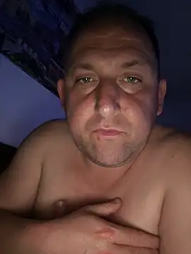 GenuineDedication42 online show from April 20, 8:54 pm