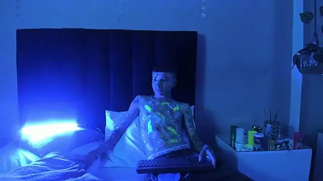 Nascary Fox online show from September 17, 9:05 pm