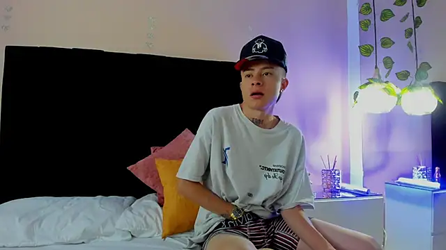 Nascary Fox online show from September 18, 7:38 pm