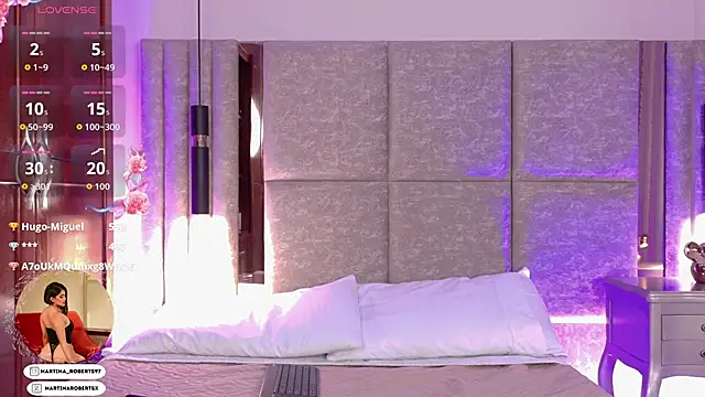 Martina-Roberts- online show from November 27, 3:30 am