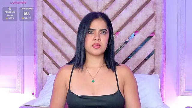 Martina-Roberts- online show from April 21, 3:57 am