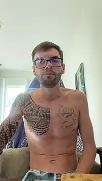 Leonsouzaof online show from February 23, 7:22 pm