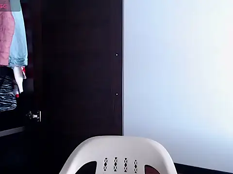Snapshot of fenix_colette chatting on September 18, 7:27 pm fenix colette online show from September 18, 7:27 pm
