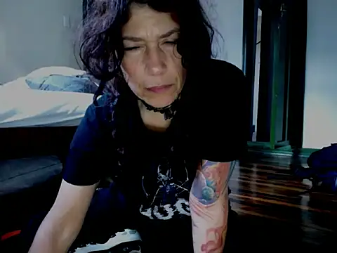 fenix colette online show from April 22, 11:45 am